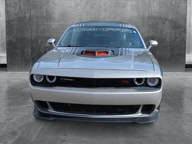 2016 Dodge Challenger 392 Hemi Scat Pack Shaker