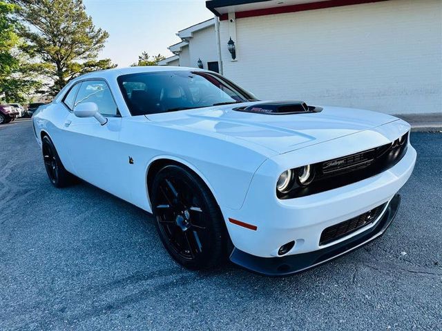 2016 Dodge Challenger 392 Hemi Scat Pack Shaker