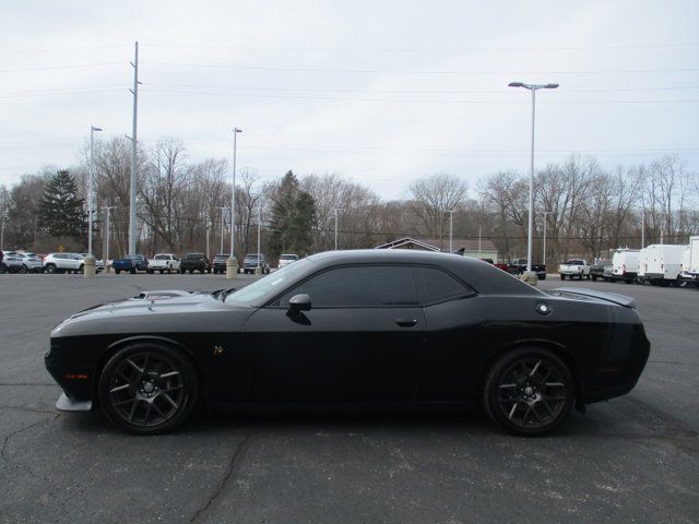 2016 Dodge Challenger 392 Hemi Scat Pack Shaker