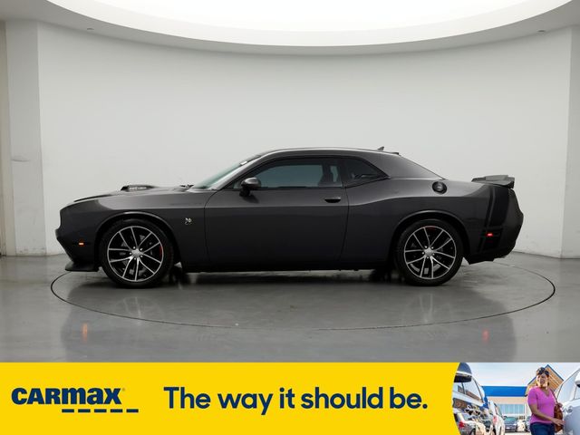 2016 Dodge Challenger 392 Hemi Scat Pack Shaker