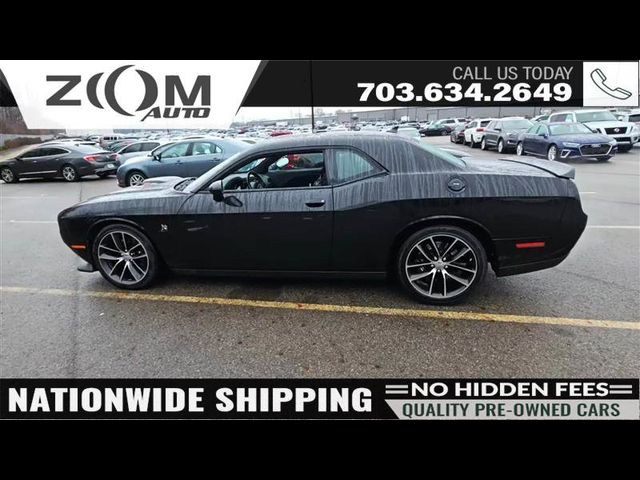 2016 Dodge Challenger 392 Hemi Scat Pack Shaker