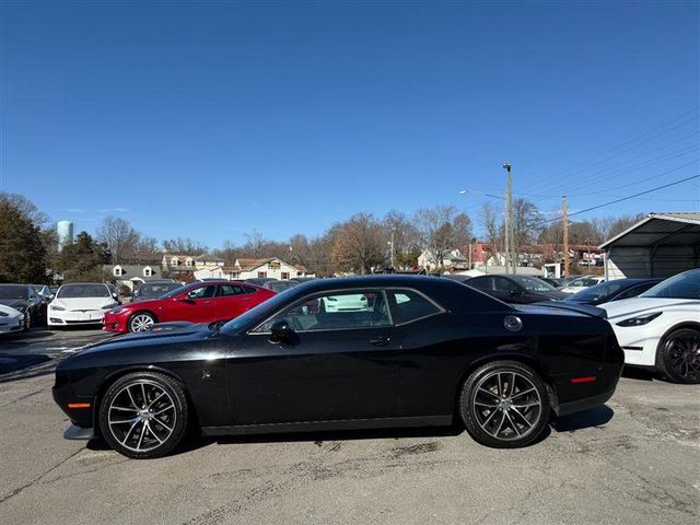 2016 Dodge Challenger 392 Hemi Scat Pack Shaker