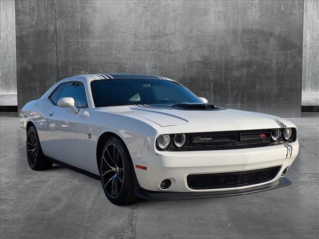 2016 Dodge Challenger 392 Hemi Scat Pack Shaker