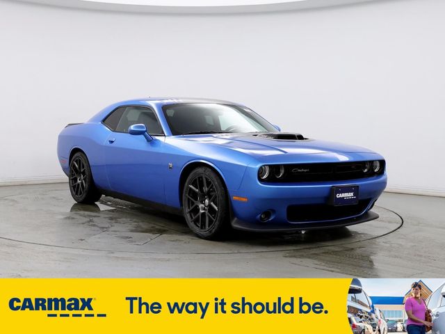 2016 Dodge Challenger 392 Hemi Scat Pack Shaker