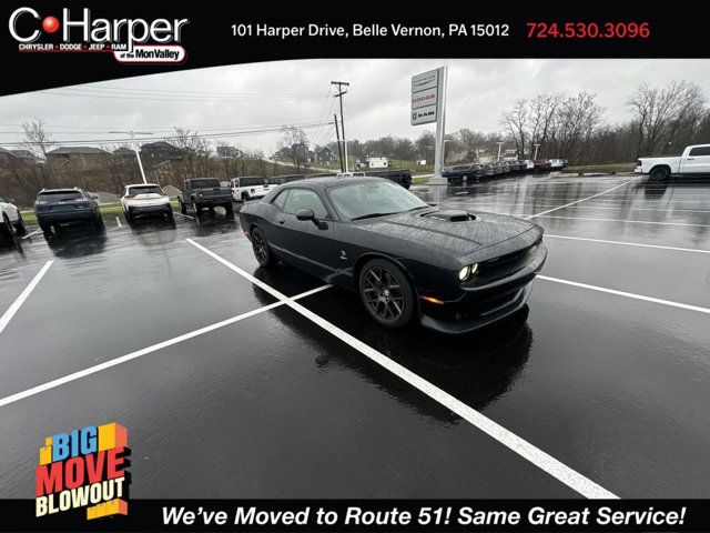 2016 Dodge Challenger 392 Hemi Scat Pack Shaker