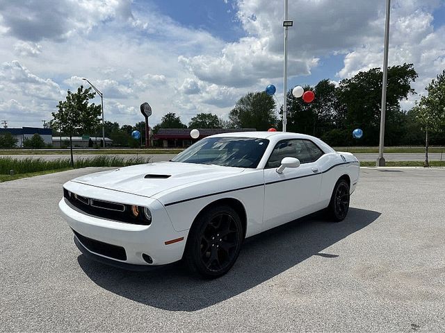 2016 Dodge Challenger SXT Plus