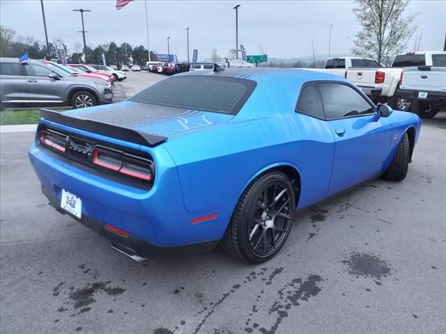 2016 Dodge Challenger 392 Hemi Scat Pack Shaker