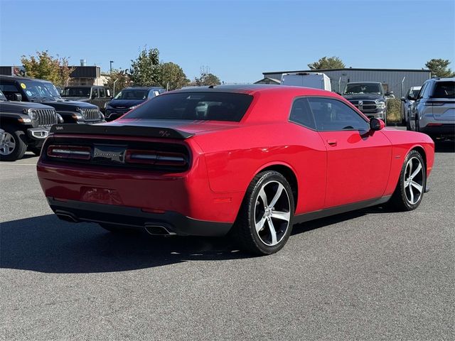 2016 Dodge Challenger R/T Shaker