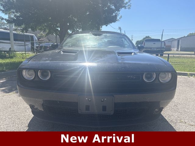 2016 Dodge Challenger R/T Plus