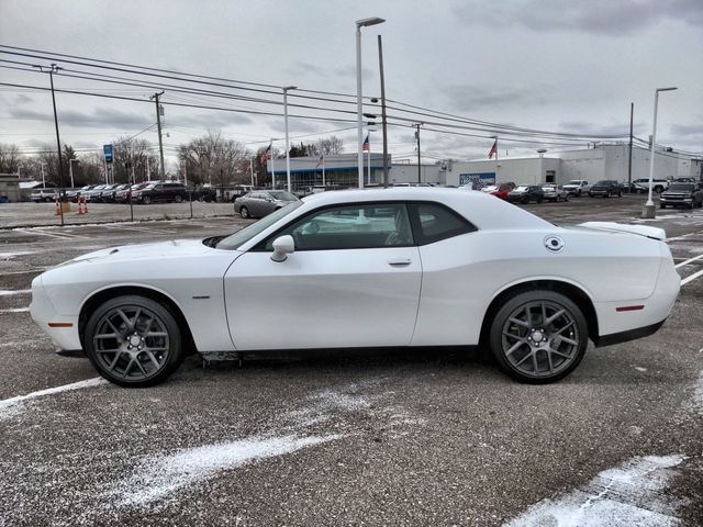 2016 Dodge Challenger R/T Plus