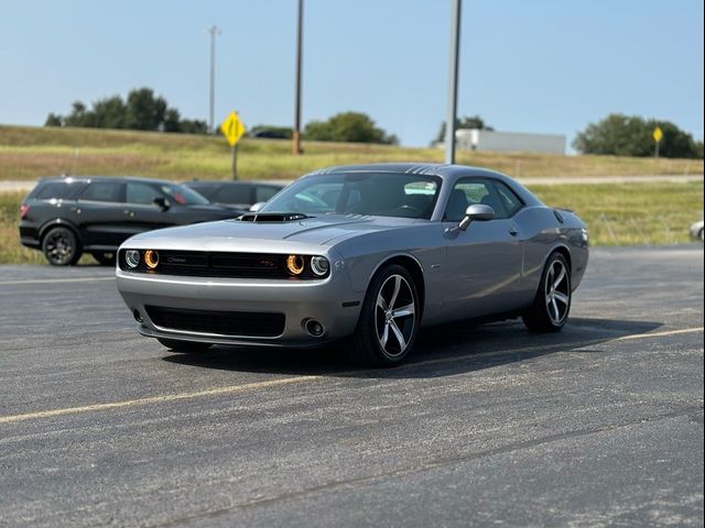 2016 Dodge Challenger R/T Shaker