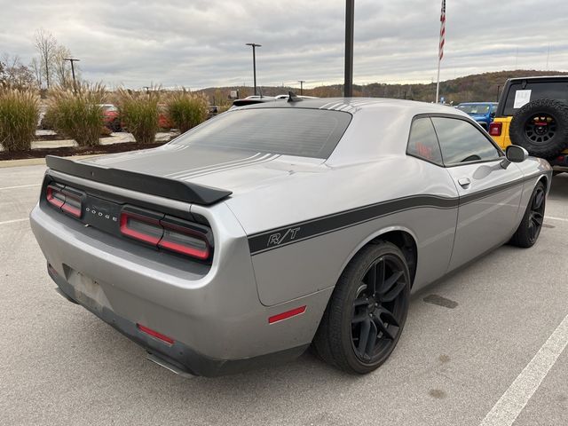 2016 Dodge Challenger R/T Shaker