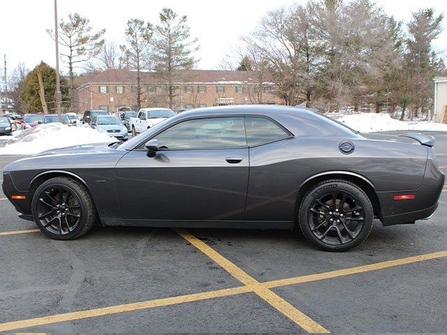 2016 Dodge Challenger R/T Plus