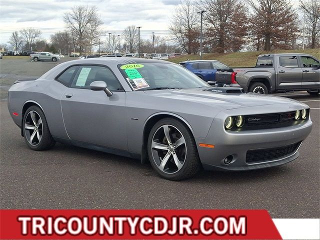 2016 Dodge Challenger R/T Shaker