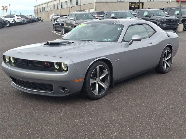 2016 Dodge Challenger R/T Shaker