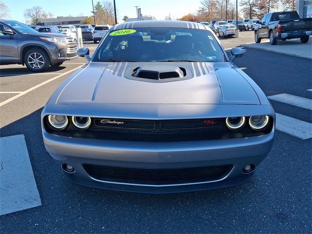 2016 Dodge Challenger R/T Shaker