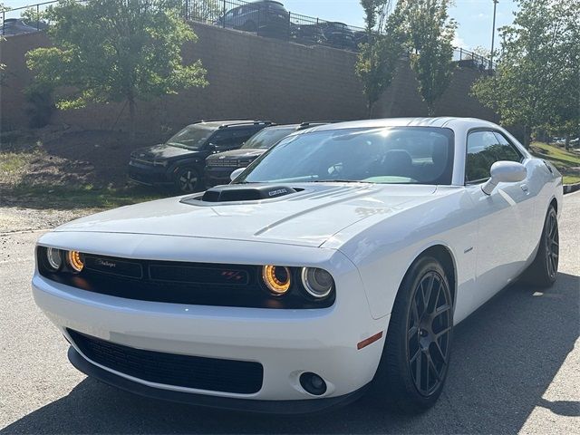 2016 Dodge Challenger R/T Shaker