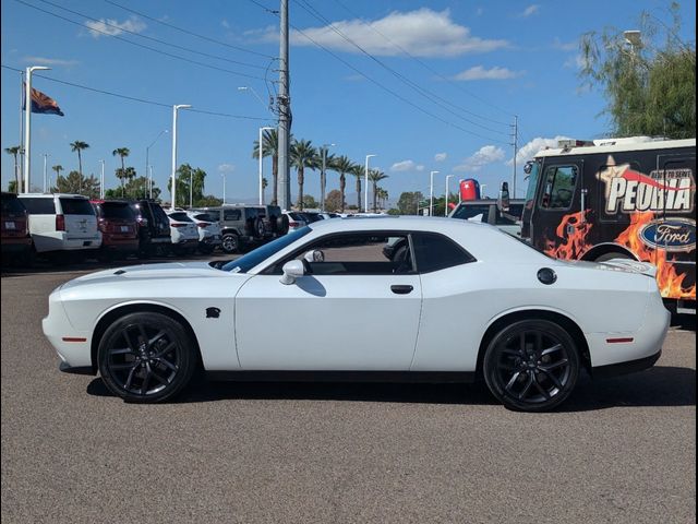 2016 Dodge Challenger R/T Plus