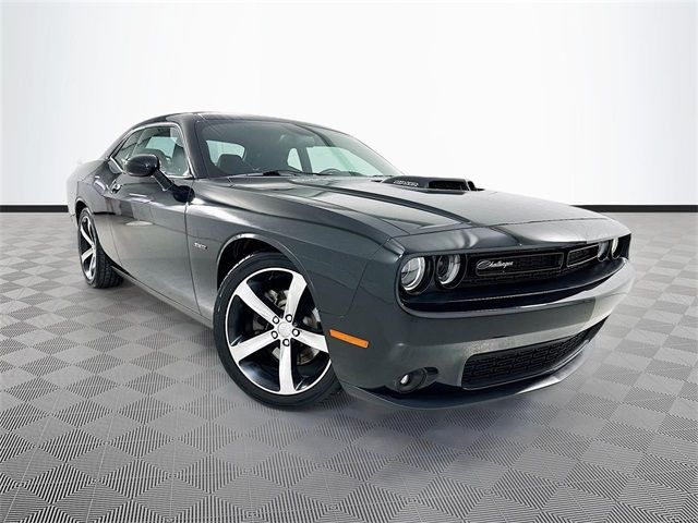 2016 Dodge Challenger R/T Shaker