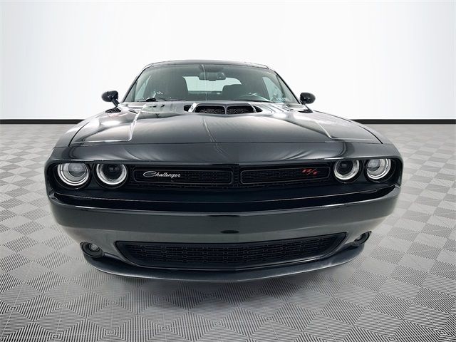 2016 Dodge Challenger R/T Shaker