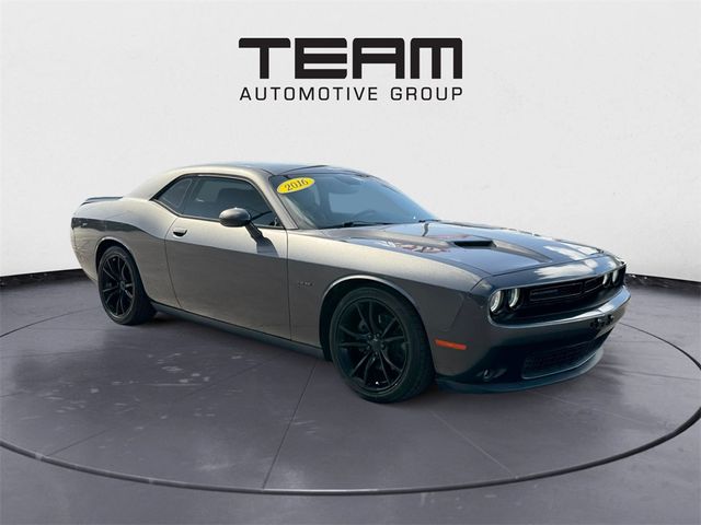 2016 Dodge Challenger R/T Plus