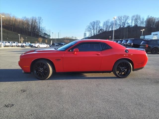 2016 Dodge Challenger R/T Plus