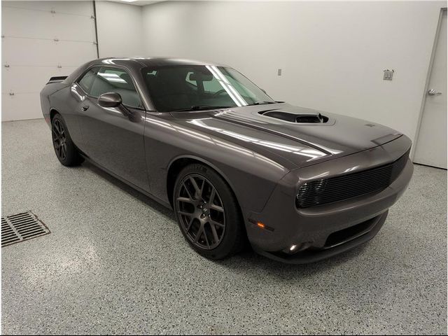 2016 Dodge Challenger R/T Shaker