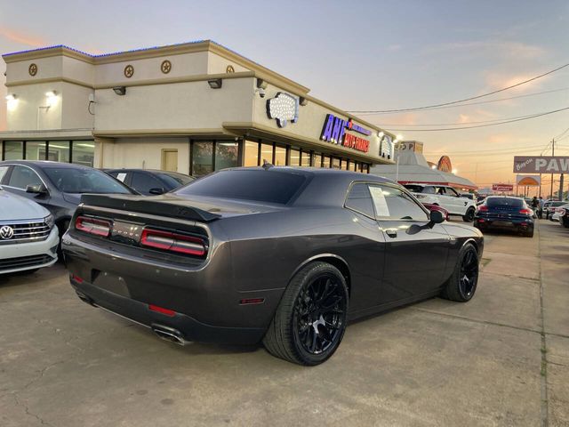 2016 Dodge Challenger R/T Plus