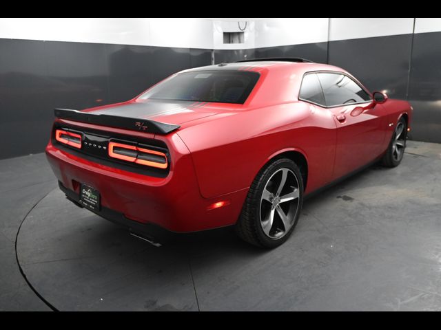 2016 Dodge Challenger R/T Shaker