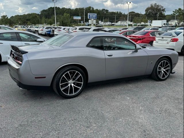 2016 Dodge Challenger 392 Hemi Scat Pack Shaker