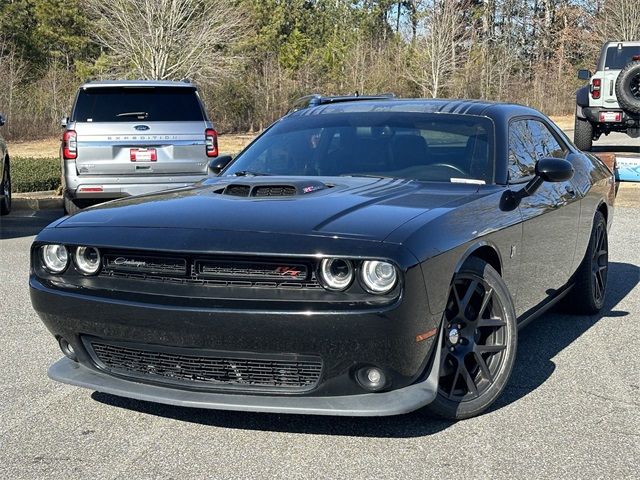 2016 Dodge Challenger 392 Hemi Scat Pack Shaker