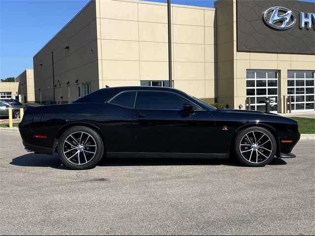 2016 Dodge Challenger R/T Scat Pack