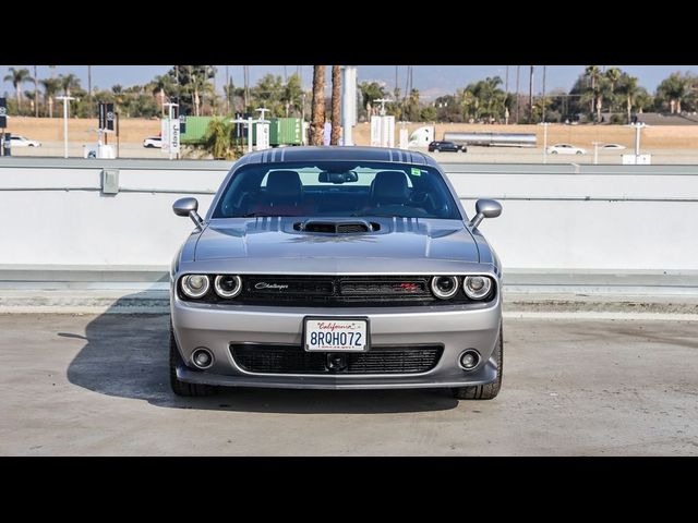 2016 Dodge Challenger 392 Hemi Scat Pack Shaker