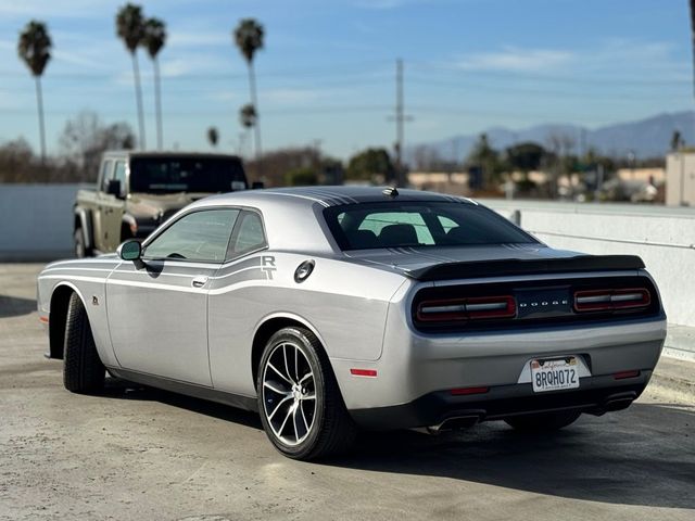 2016 Dodge Challenger 392 Hemi Scat Pack Shaker