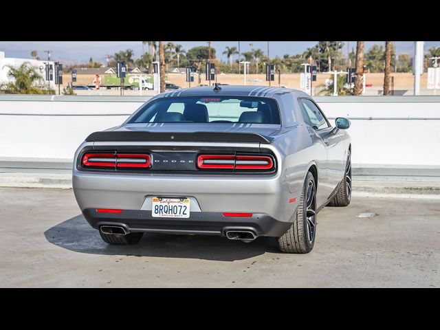 2016 Dodge Challenger 392 Hemi Scat Pack Shaker