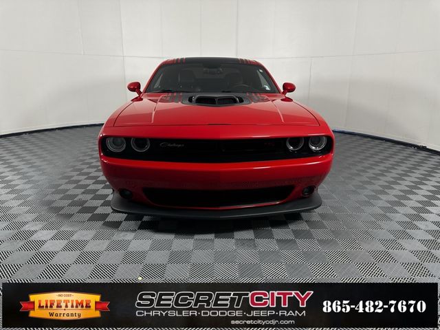 2016 Dodge Challenger 392 Hemi Scat Pack Shaker