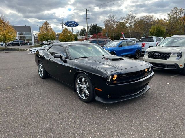 2016 Dodge Challenger 392 Hemi Scat Pack Shaker