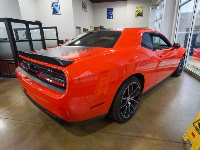 2016 Dodge Challenger 392 Hemi Scat Pack Shaker