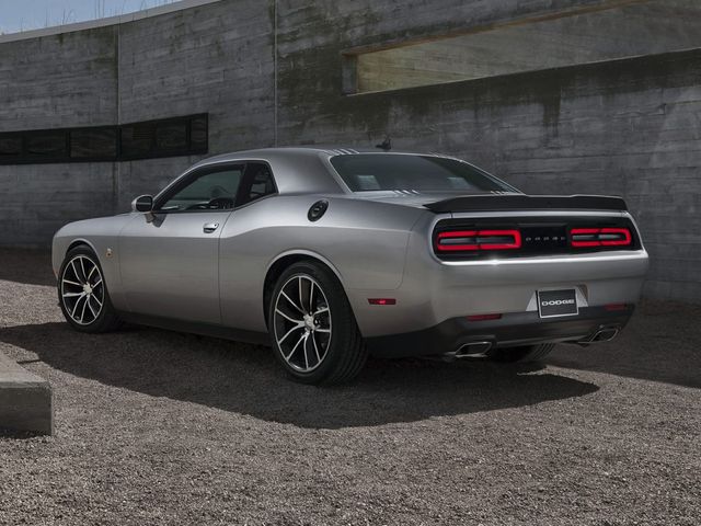 2016 Dodge Challenger 392 Hemi Scat Pack Shaker