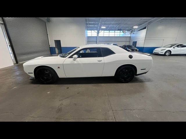 2016 Dodge Challenger R/T Scat Pack