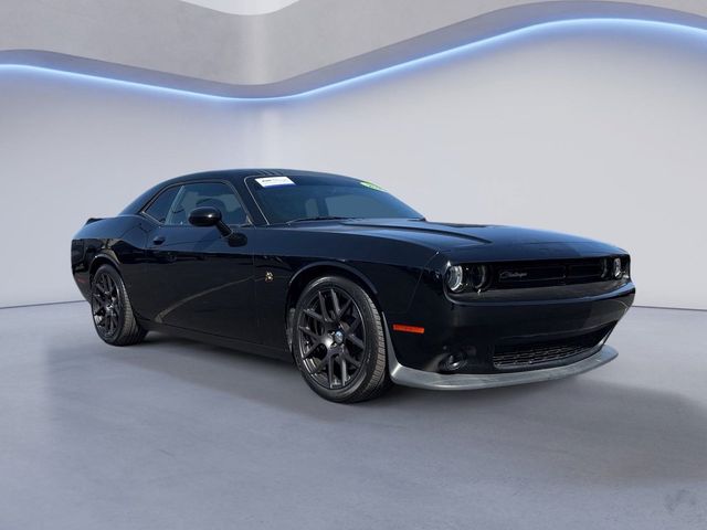 2016 Dodge Challenger 392 Hemi Scat Pack Shaker