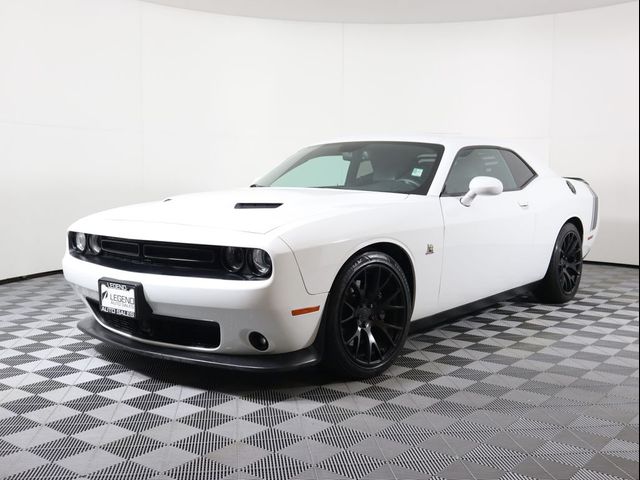 2016 Dodge Challenger R/T Scat Pack