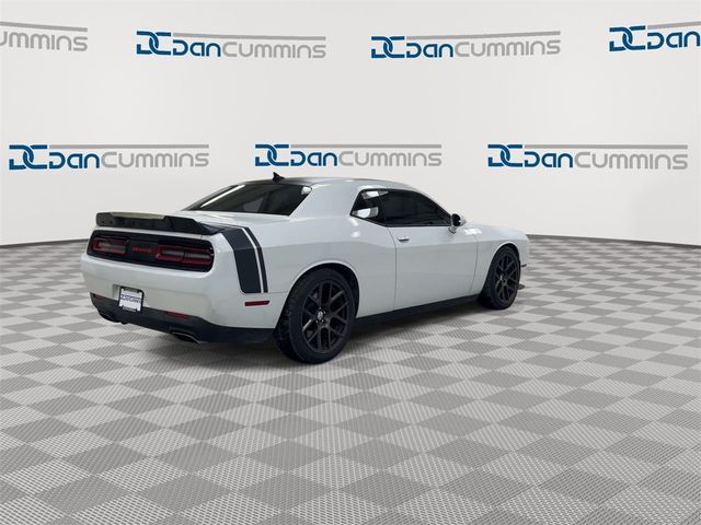 2016 Dodge Challenger 392 Hemi Scat Pack Shaker