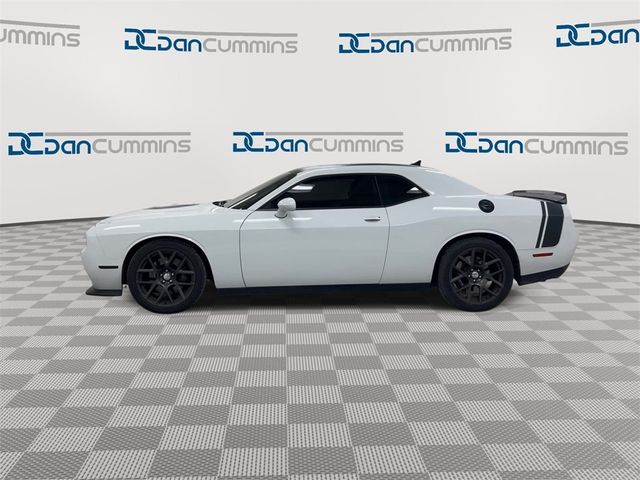 2016 Dodge Challenger 392 Hemi Scat Pack Shaker