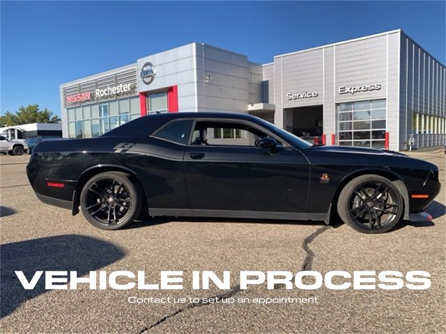 2016 Dodge Challenger R/T Scat Pack