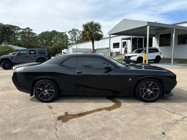 2016 Dodge Challenger 392 Hemi Scat Pack Shaker