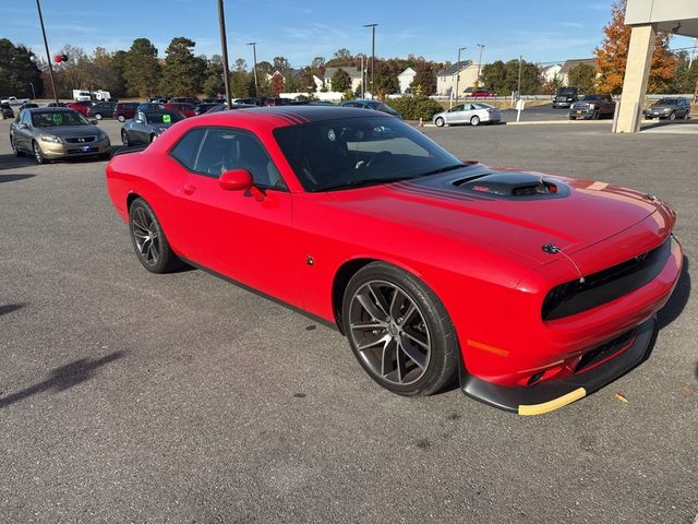 2016 Dodge Challenger 392 Hemi Scat Pack Shaker