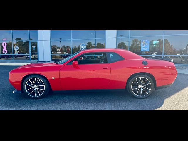 2016 Dodge Challenger 392 Hemi Scat Pack Shaker