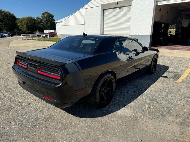 2016 Dodge Challenger 392 Hemi Scat Pack Shaker