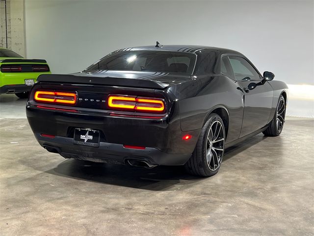 2016 Dodge Challenger 392 Hemi Scat Pack Shaker